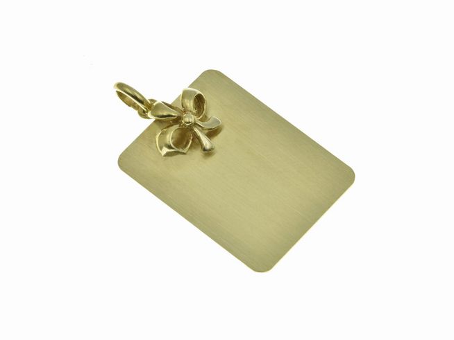 Gravurplatte mit Schleife aus Gold 333 in den Maßen 24 x 18 mm, hergestellt von Juwelier Harnisch, ideal für persönliche Gravuren.