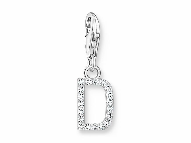 Funkelnder Thomas Sabo Charm-Anhänger in Form des Buchstabens D aus Silber mit Zirkonia-Steinen in Weiß. Ideal für personalisierte Schmuckstücke oder Kombinationen.