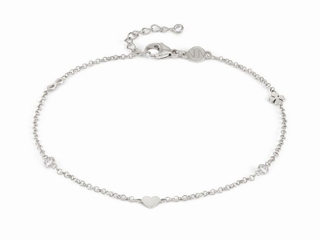 Elegante Fußkette von Nomination aus rhodiniertem Silber, geschmückt mit weißen Zirkonia und einem Herzmotiv, verstellbar von 23 bis 26 cm, ideal für jeden Anlass.