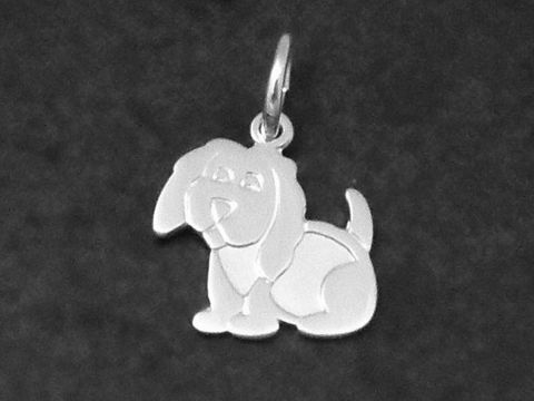 Hund aus Silber als Anhänger, süß und teilmattiert, Hersteller Juwelier Harnisch, ideal für Tierliebhaber.