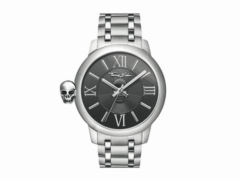 Herrenuhr von Thomas Sabo Modell WA0304-201-203 in 46 mm, schwarzes Ziffernblatt mit römischen Ziffern und Totenkopf-Detail, Edelstahlarmband, stilvoll und modern für die Rebel with Karma Kollektion.