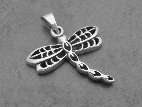 Silber Anhänger in Form einer plastischen Libelle, detailreich gestaltet, 3D-Effekt, elegantes Design, Hersteller Juwelier Harnisch, für Tierliebhaber geeignet.