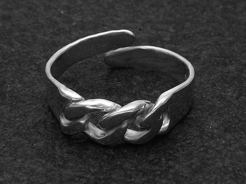 Silberring mit PANZERKETTEN-Design, Größe weit verstellbar, Hersteller Juwelier Harnisch, ohne Stein, in schlichtem, elegantem Stil. Ideal für jeden Anlass.