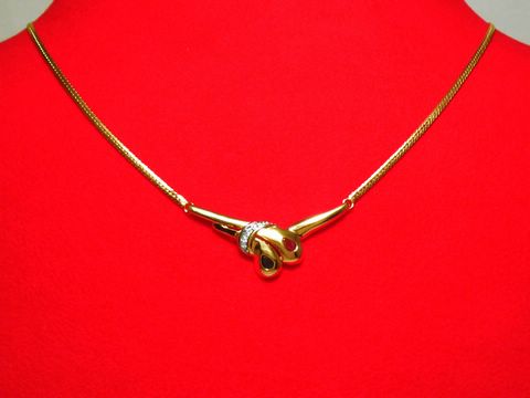 Collier 585 Mitte in Bicolor mit Diamant, Saphir und Rubin, 42cm lang, Hersteller Juwelier Harnisch, elegant und zeitlos, ideal für besondere Anlässe.