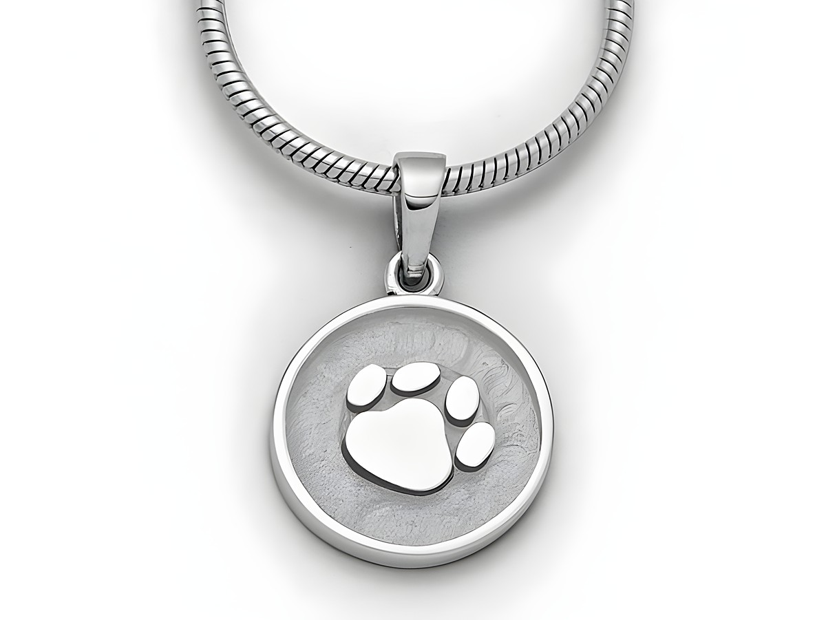 DUR Schmuck P3841 - Sterling Silber Anhänger Lucky Dog Sandlos mit einem kunstvollen Hundepfotenmotiv auf einem runden Anhänger, perfekt für Tierliebhaber.