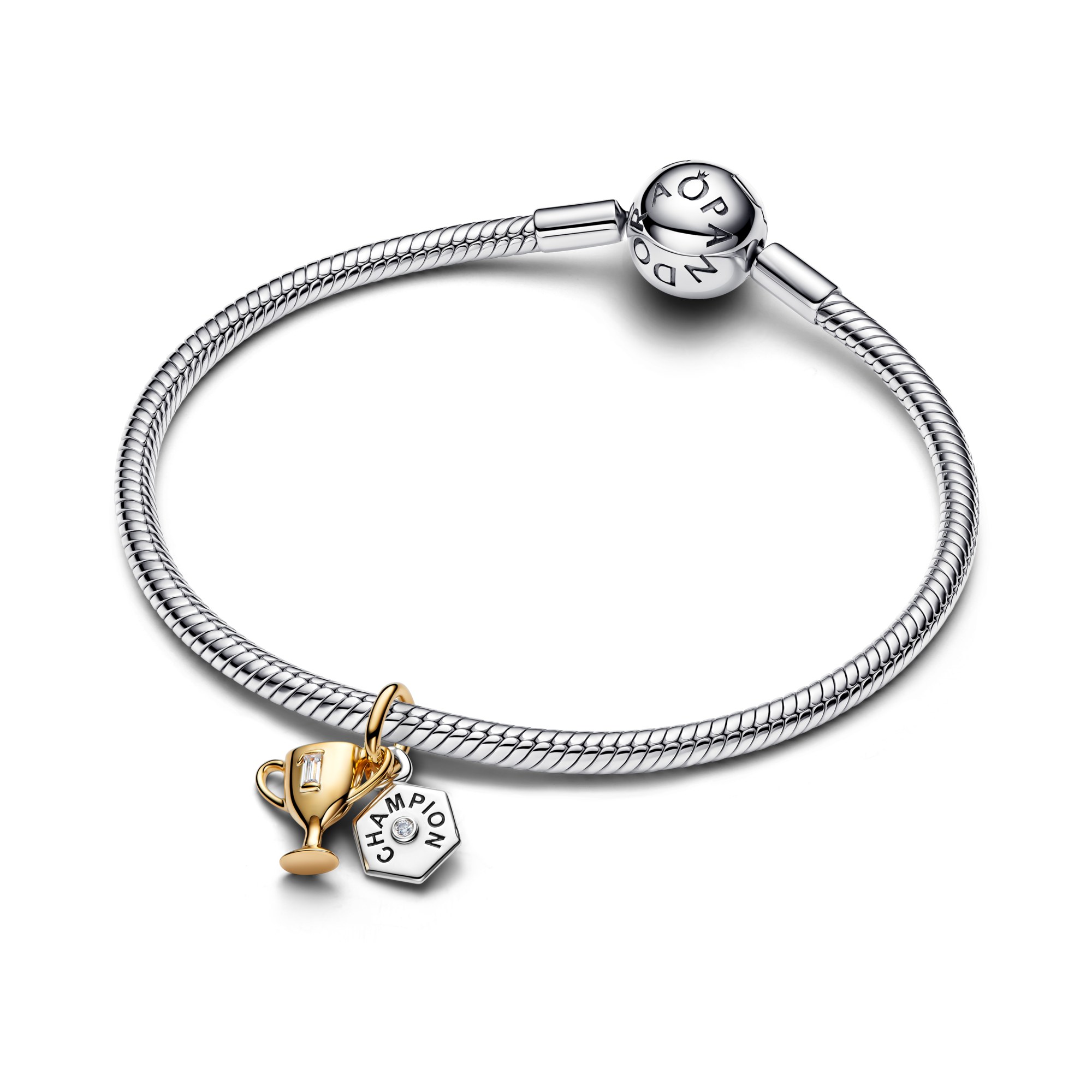 Pandora Gravierbarer Pokal Doppel-Dangle-Charm Zirkonia - Schwarz - Gelbgold Vergoldung – Ansicht 2