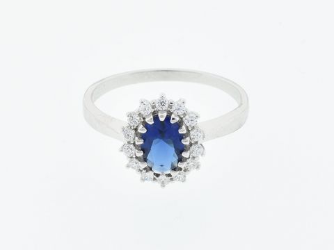 Silber Ring im Oval mit dunkleblauem Zirkonia als Blickfang, Größe 52 von Juwelier Harnisch bis Größe 52 oder 16,5.