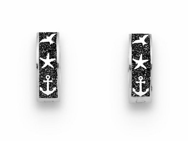 DUR Maritim O5425 Sterling Silber Ohrringe rhodiniert mit Lavasand, verziert mit maritimen Motiven wie Anker und Seesternen in Kontrast zu schwarzem Sand.