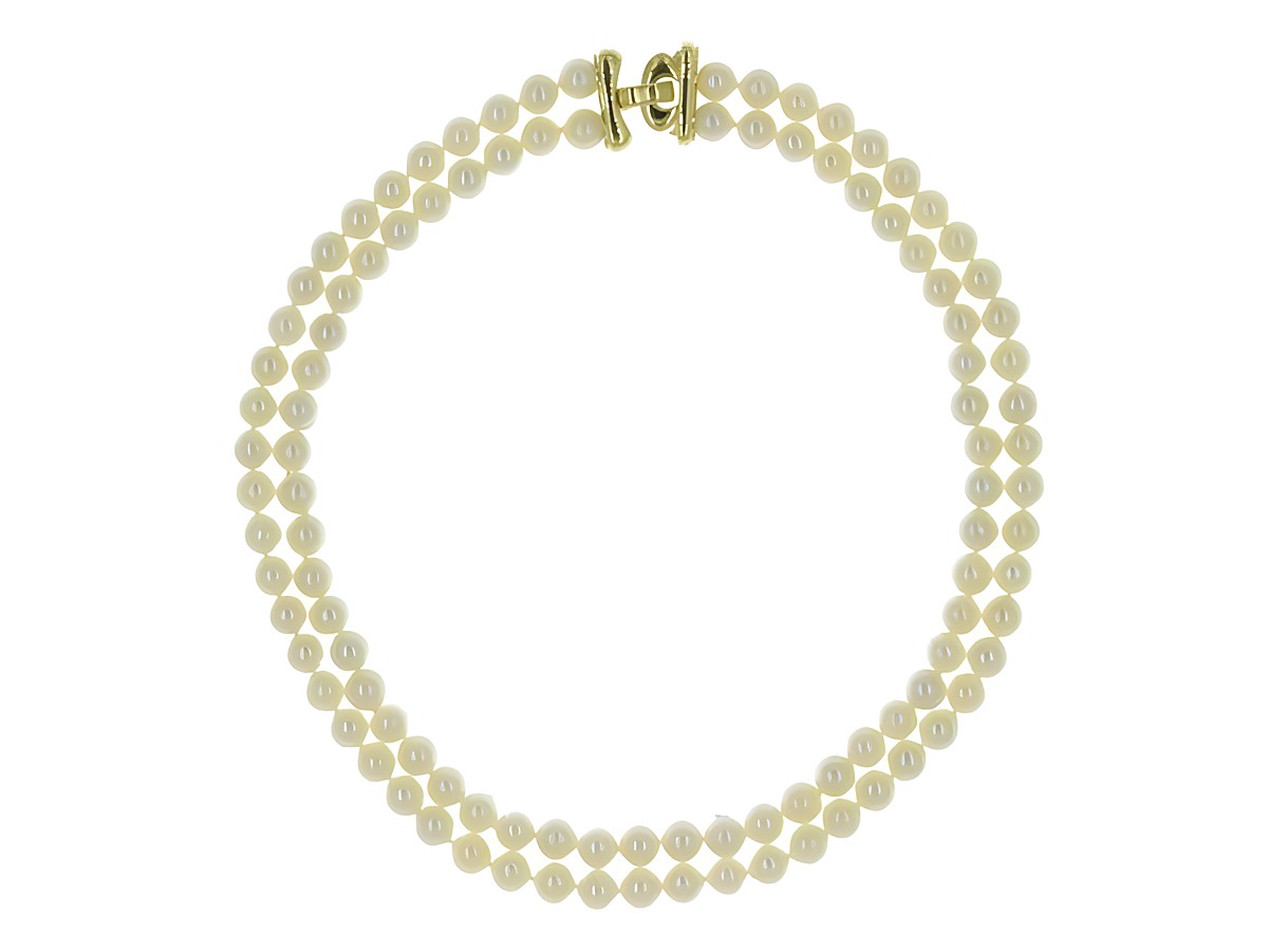 Doppelreihige Perlenkette aus Akoya-Zuchtperlen in Weiß-Rose, Durchmesser 7,5-8 mm, Länge 43 cm, mit einem goldenen Verschluss 585 des Herstellers Juwelier Harnisch, klassisch elegant. – Ansicht 3