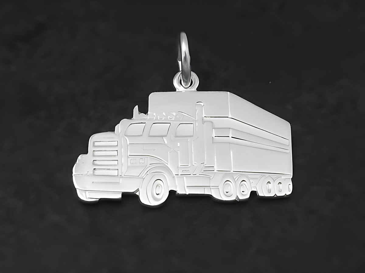 Silber Anhänger eines technischen LKW mit Anhänger, teilmattiert, Hersteller Juwelier Harnisch, ideale Detailtreue für Fahrzeugliebhaber.