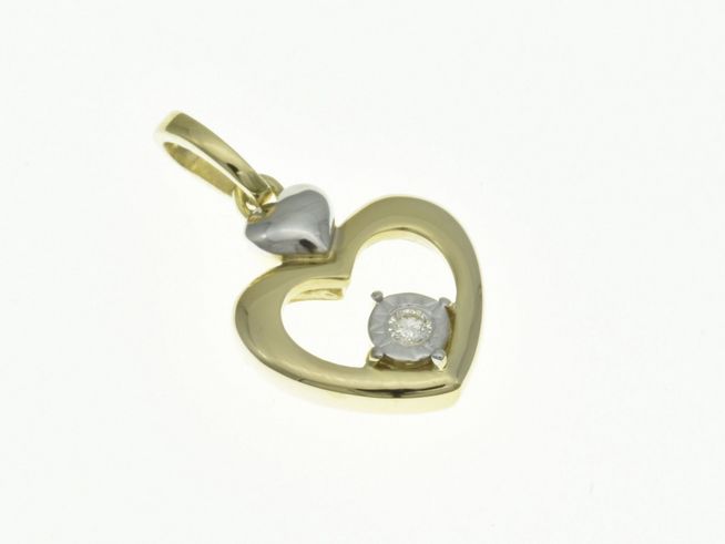 Herz-Anhänger aus Gelbgold und Weißgold Bicolor 585 rhodiniert mit einem Diamanten aus dem Sortiment von Juwelier Harnisch. Elegantes Design mit einem zusätzlichen kleinen Herzen.