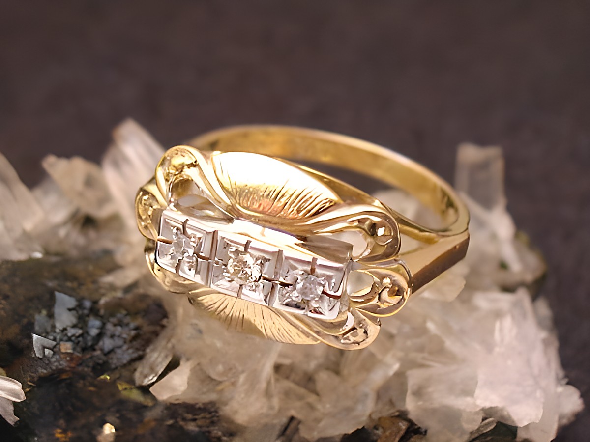 Gold 585 Ring mit Brillant und Diamanten in Größe 55, Hersteller Juwelier Harnisch, bis Größe 56/18, elegant und kunstvoll gestaltet, einzigartiges Schmuckstück.