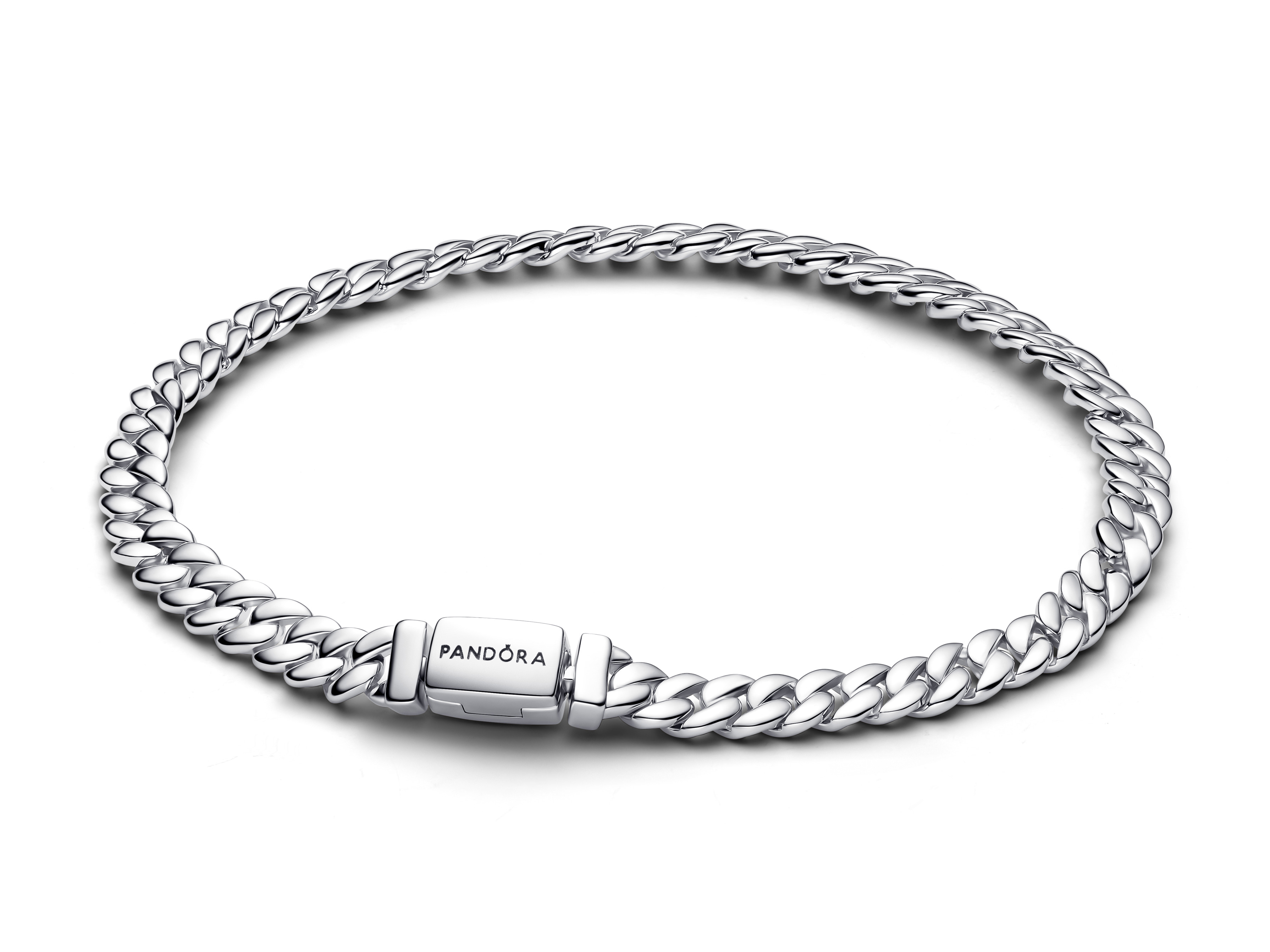 Cuban Kettenarmband von Pandora in Silber mit einer Länge von 16 cm, elegant und modern, ideal für jeden Anlass, mit markanter Verschlussdetails und glänzender Oberfläche.