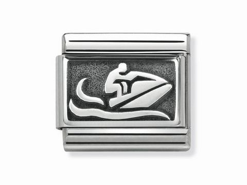 433010247-0 Silbernes Plättchen von Nomination mit einem Jet Ski Motiv, ideal für Schmuckliebhaber, die actionreiche Themen schätzen, passt perfekt in die Classic Kollektion.