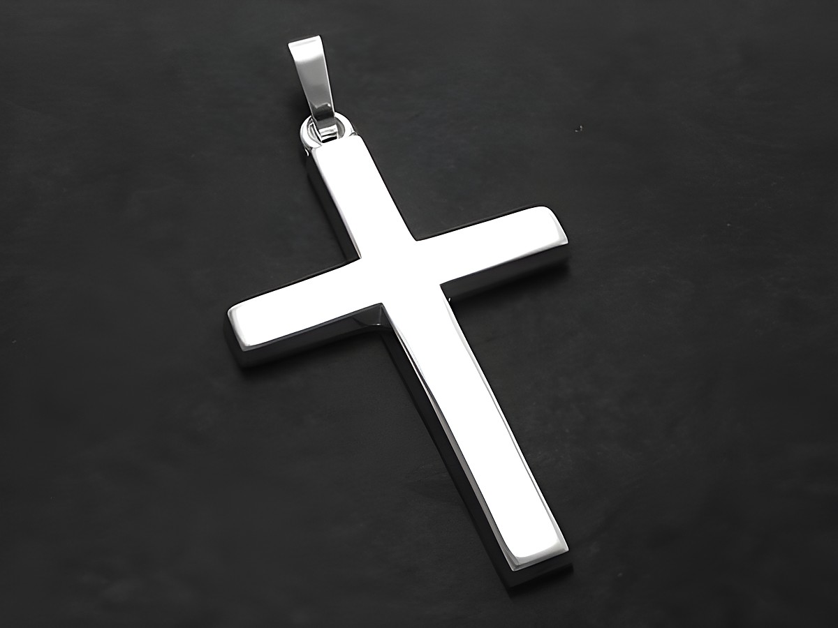 Kreuz Anhänger aus Sterling Silber, ansehnlich und schlicht, Hersteller Juwelier Harnisch, ideal als modisches Accessoire oder religiöses Symbol.