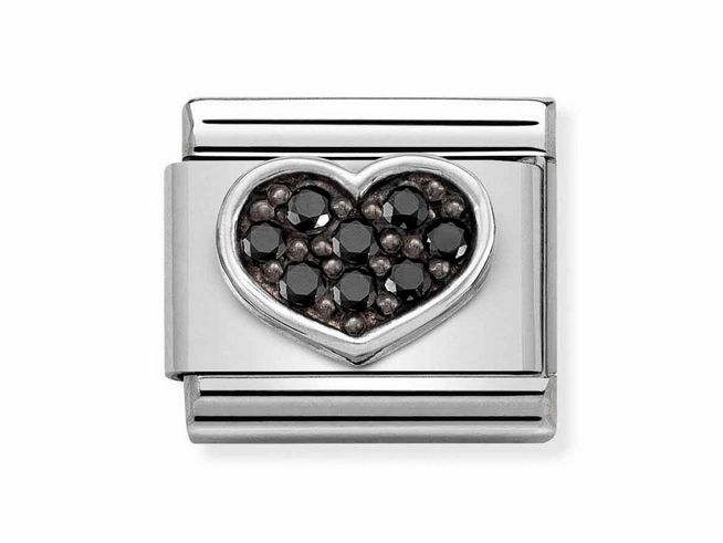 Edelstahl Charm von Nomination mit oxidiertem Herzdesign, verziert mit schwarzen Zirkonia. Elegantes und zeitloses Schmuckstück für individuelle Armbänder.