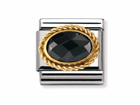 Nomination Classic Kordel in Schwarz mit Goldrand und ovalem Zirkonia. Edles Design mit einem glänzenden schwarzen Stein und einem eleganten Zierband aus Gold für stilvolle Akzente.