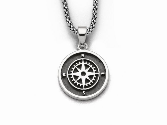 DUR Anhänger Kompassrose 2.0 aus Sterling Silber, rundes Design mit Kompasssymbol und Himmelsrichtungen, an einer feinen Kette befestigt. Ideal als modisches Accessoire.
