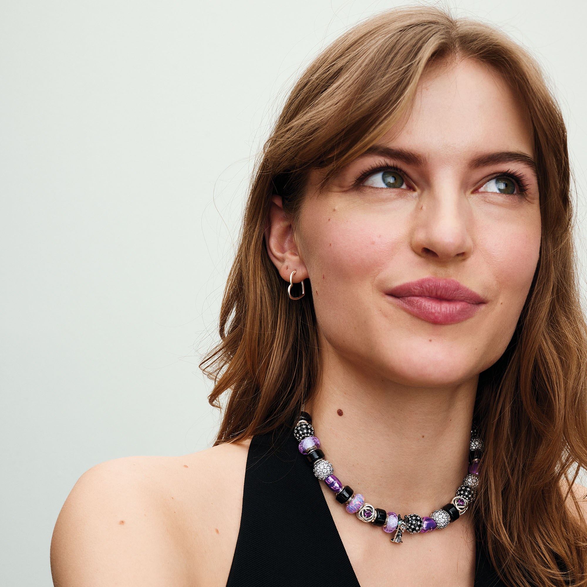 Pandora Asymmetrische Herzen Ohrringe - Sterling Silber – Ansicht 5