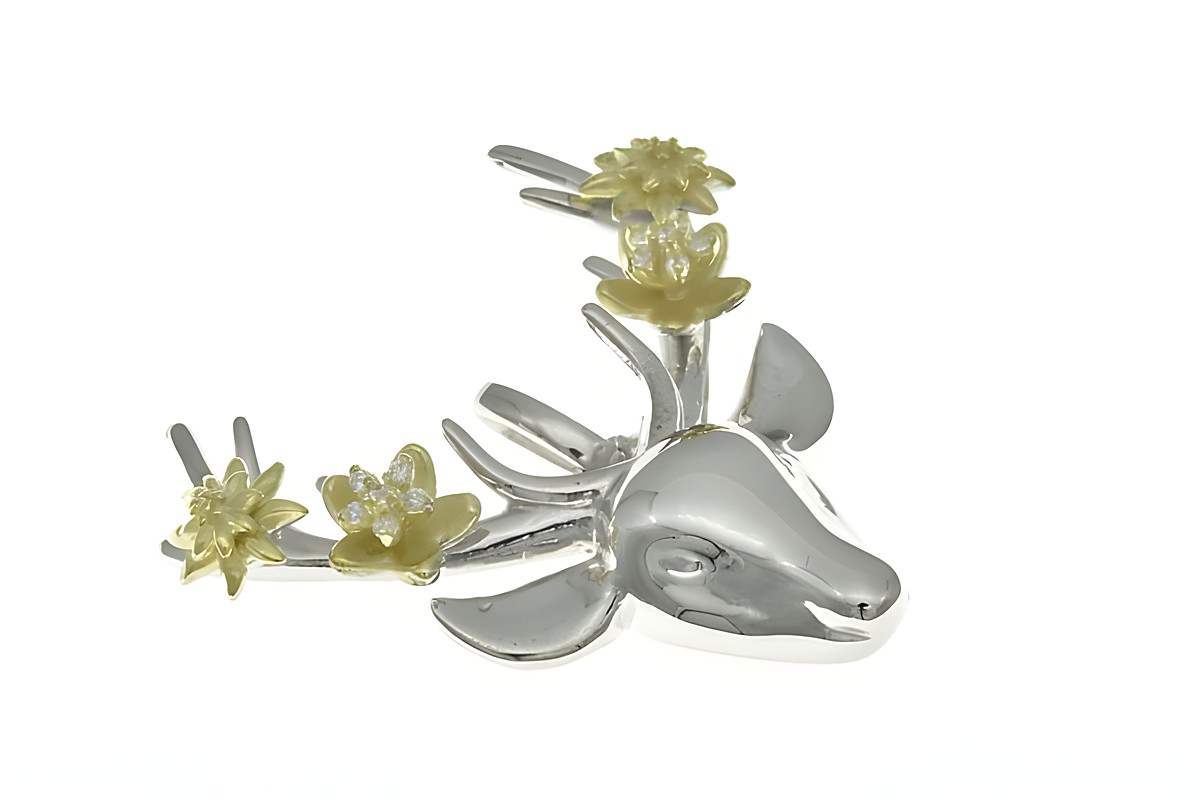 Hirschkopf mit Geweih und Edelweiß Anhänger aus rhodiniertem Sterling Silber in Bicolor, verziert mit Zirkonia, ideal für Tierliebhaber, Hersteller Juwelier Harnisch.