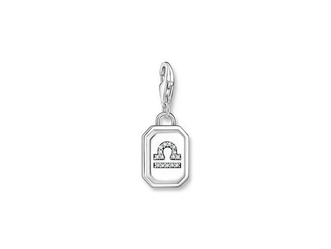 Charm-Anhänger von Thomas Sabo, Silber geschmiedet mit Zirkonia, zeigt das Sternzeichen Waage in eleganter Form und glitzerndem Design, ideal als modisches Accessoire.