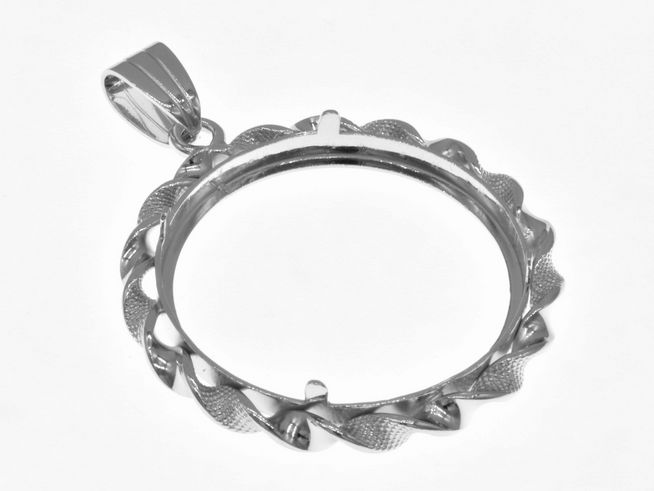 Münzfassung Anhänger aus 925 Sterling Silber rhodiniert, geeignet für Münzen bis 27 mm Durchmesser, mit dekorativem geflochtenem Rand und Kordelaufhängung.