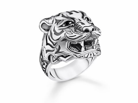Herrenring von Thomas Sabo TR2294-643-21-60 aus Silber in Größe 60 mit einem detaillierten Tigerkopfdesign, das für einen auffälligen Look sorgt.