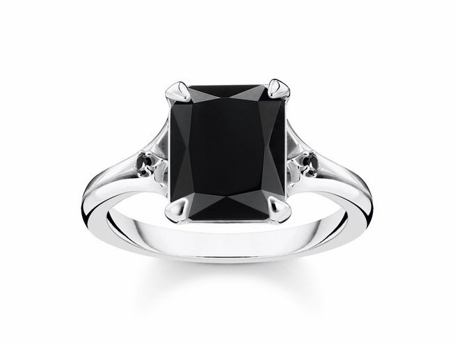 Thomas Sabo Ring TR2297-641-11-48 aus Sterling Silber mit geschwungenem Design, einem quadratischen Onyx und schwarz funkelnden Zirkonia, Größe 48.