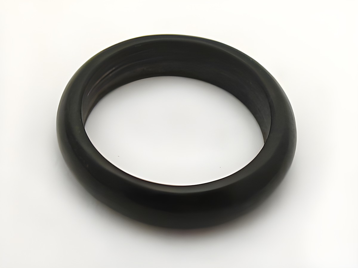 Onyx Ring in Schwarz, Größe 57, Hersteller Juwelier Harnisch, geeignet bis Größe 58, schlichtes Design, ideal für stilvolle Akzente.