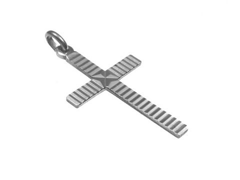 Ein Kreuz mit Streifenmuster aus Sterling Silber, hergestellt von Juwelier Harnisch, elegant und modern gestaltet. Ideal als Anhänger für individuelle Stilrichtungen.
