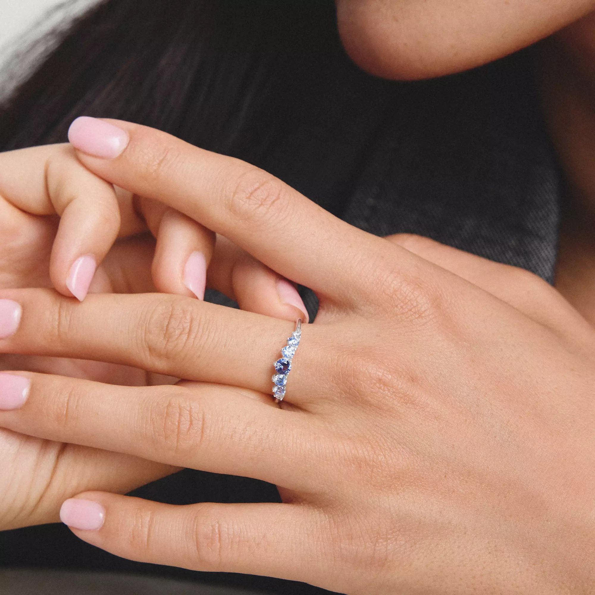 Thomas Sabo Ring mit blauen Steinen – Silber – Zirkonia – 5 mm hoch – Ansicht 5