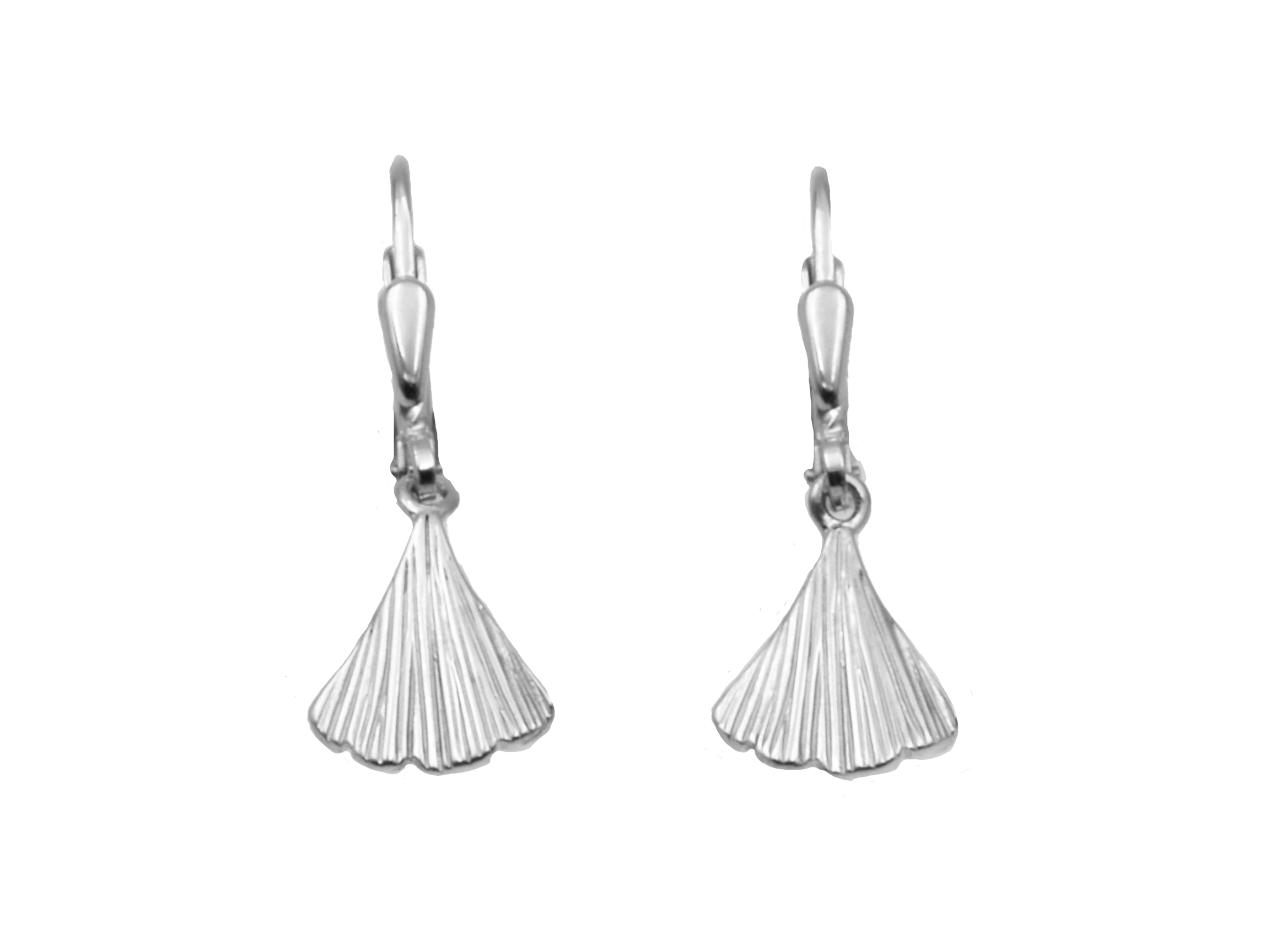 Ohrringe Ginkgo Blatt Ohrhänger aus Sterling Silber rhodiniert von Juwelier Harnisch, elegant gestaltet mit feinen Rillen und einem schlichten Hakenverschluss, ideal für jeden Anlass.
