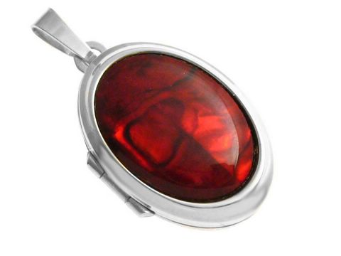 Perlmutt Cabochon in Rot, eingefasst in einem eleganten Sterling Silber Medaillon, hergestellt von Juwelier Harnisch, ideal für einen stilvollen Akzent.