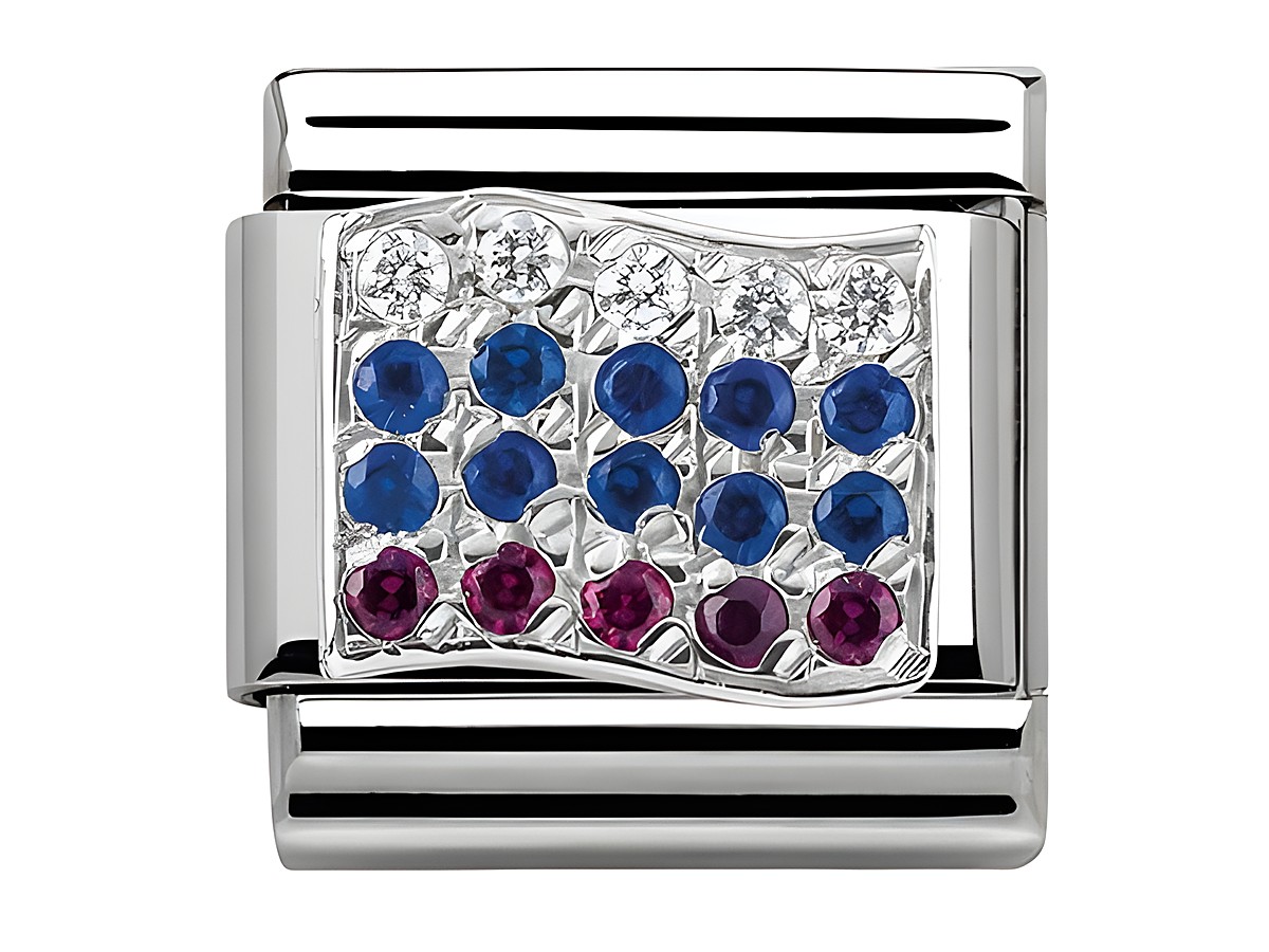 Classic SilverShine Charm mit Zirkonia in den Farben einer Flagge, gefertigt von Nomination, funkelnde blaue, rote und klare Steine in einem eleganten Design.