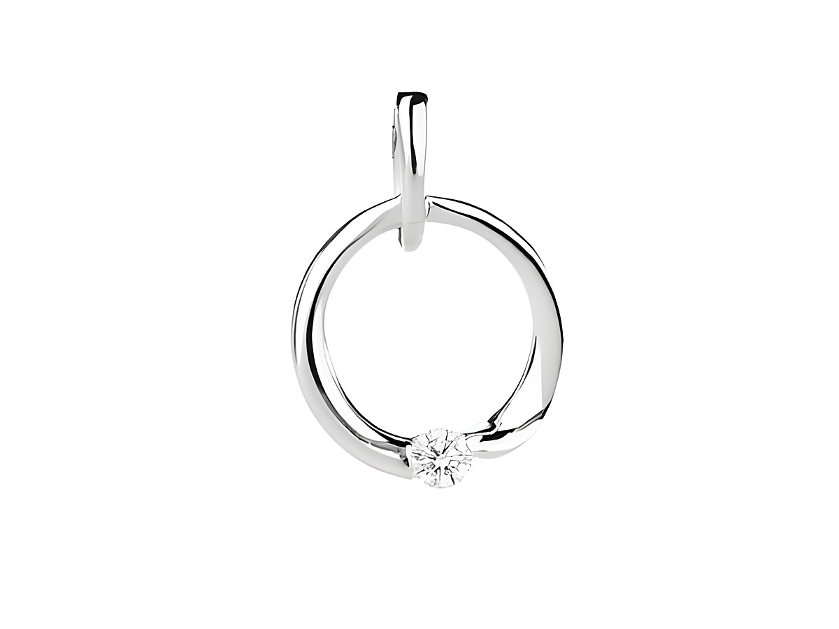 Taufring Anhänger Zirkonia Weiß smart Silber, Hersteller Juwelier Harnisch, zeigt einen eleganten, runden Anhänger mit einem funkelnden Zirkonia auf einer glatten Silberoberfläche.
