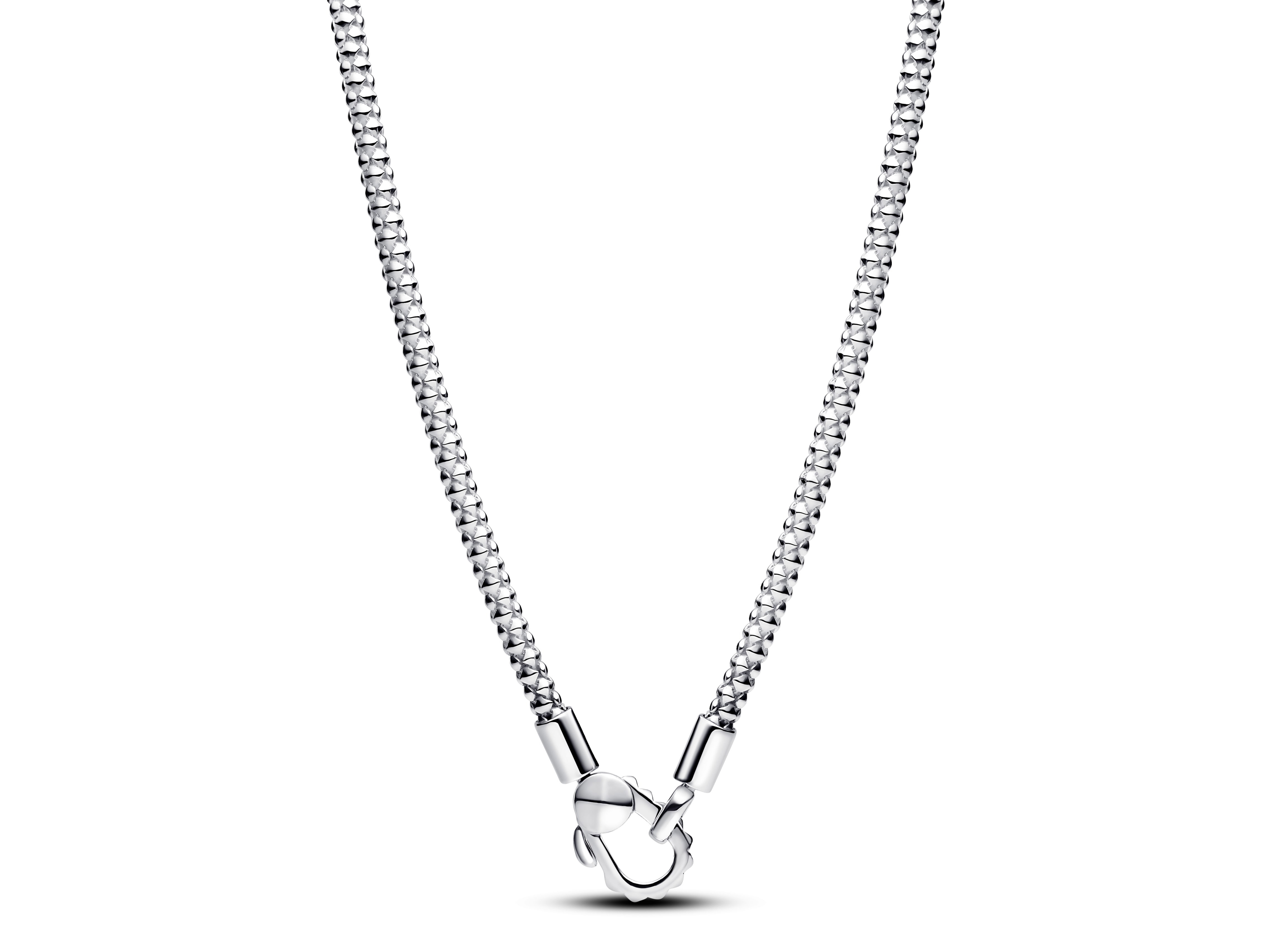 Pandora 393682C00-45 cm - Halskette aus Silber & Nieten Halskette aus Silber mit Nieten von Pandora, 45 cm lang, elegante und feine Verarbeitung, ideal für modische Akzente und besondere Anlässe.