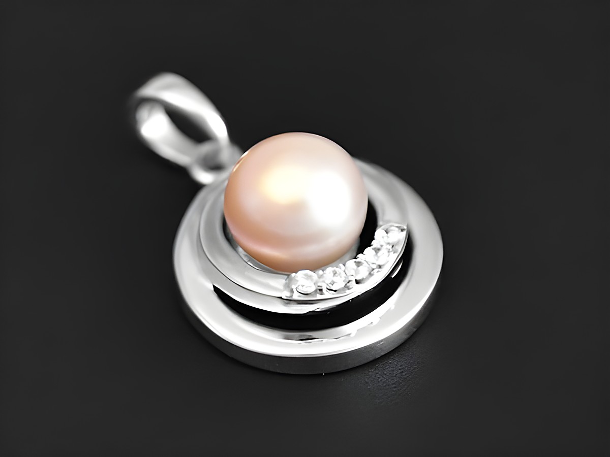 Ringe mit Perle aus Silber, rhodiniert, mit traumhaftem Süßwasser Zuchtperl sowie Zirkonia, hergestellt von Juwelier Harnisch, ideal für edle Anlässe.