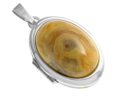 37124-0 Mexikanischer Achat in ovaler Form, umrandet von rhodiniertem Sterling Silber, stilvolles Medaillon des Juweliers Harnisch, elegant und zeitlos designed.
