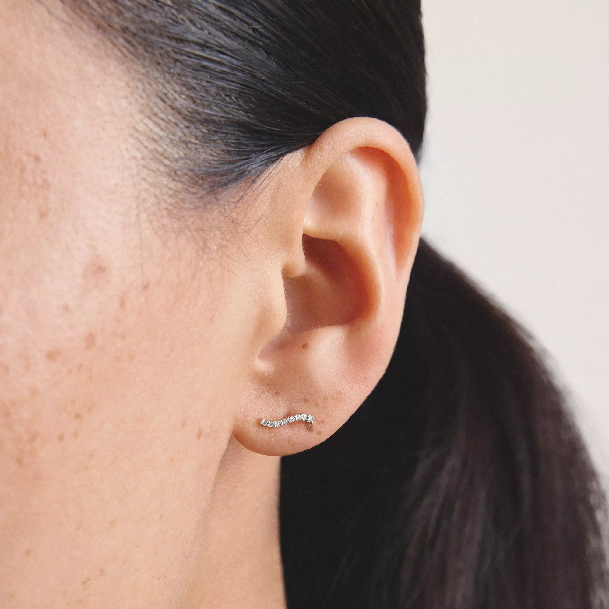 Thomas Sabo Ohrstecker mit weißem Zirkonia – Silber – 2,3 mm breit – Ansicht 4