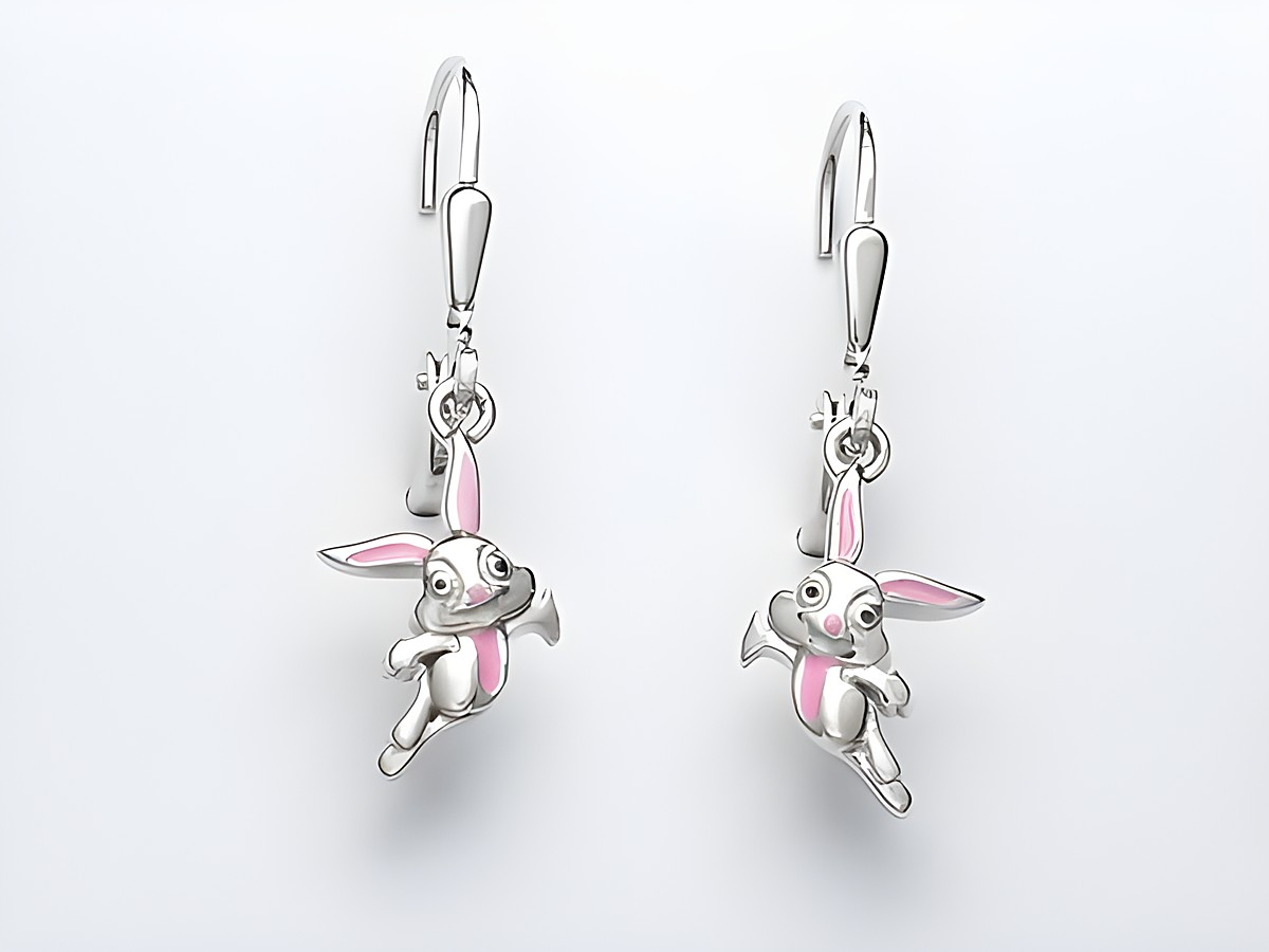 Silber Ohrringe in Form von niedlichen Hasen aus Sterling Silber mit rosa Emaile. Hänger ohne Stein, hergestellt von Juwelier Harnisch. Perfekt für Tierliebhaber.