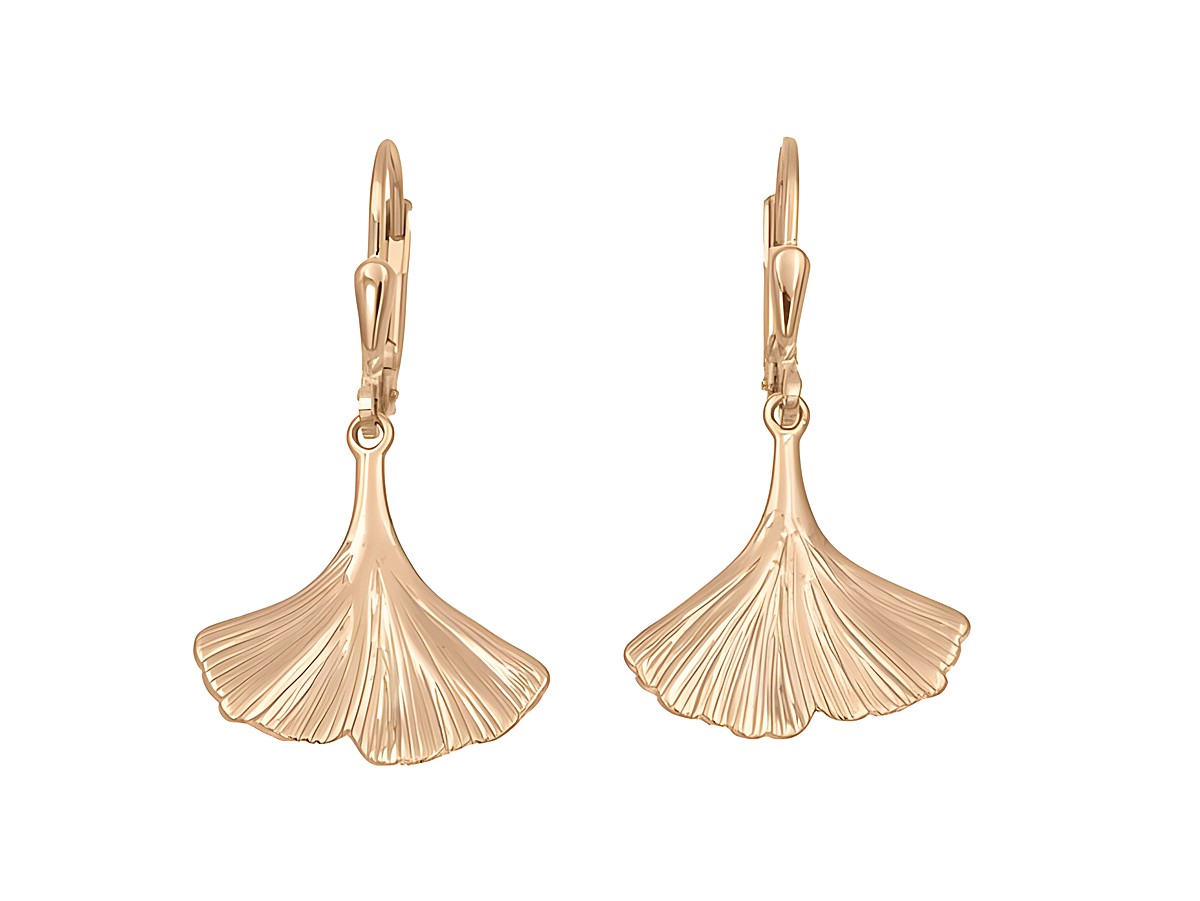 Ohrhänger in Form von Ginkgo Blättern aus vergoldetem Roségold, hergestellt von Juwelier Harnisch, ohne Stein, elegantes Design für einen stilvollen Look.