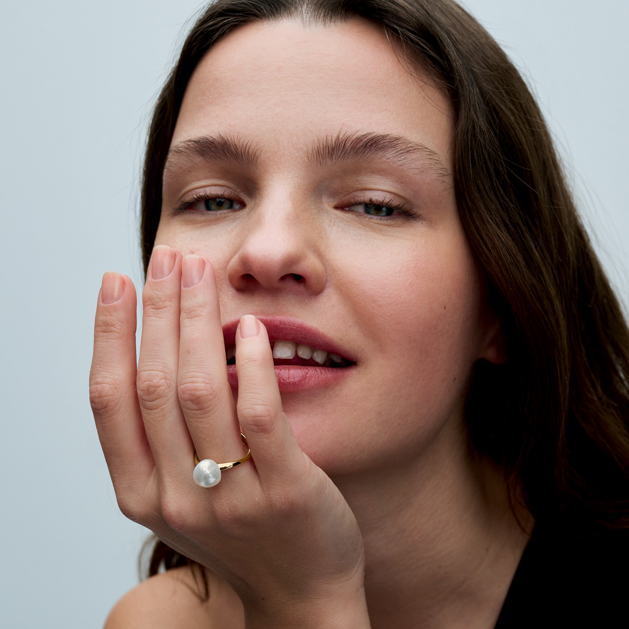 Pandora ESSENCE barocke Süßwasserzuchtperle Ring - Gelbgold verg. - Zuchtperle Weiß – Ansicht 4