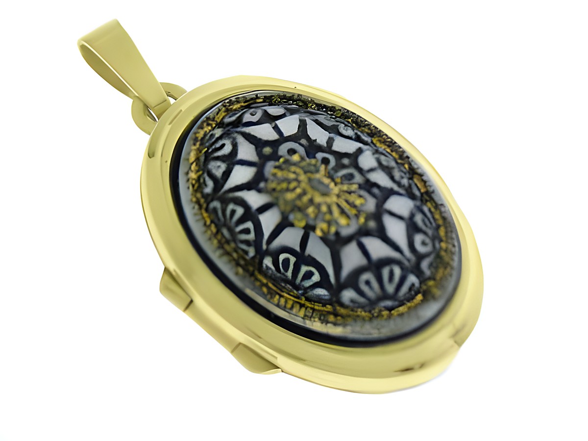 Königlich Medaillon mit Cabochon aus Gold 585, versehen mit filigranem Muster in Schwarz und Gold, hergestellt von Juwelier Harnisch, ideal für elegante Auftritte.