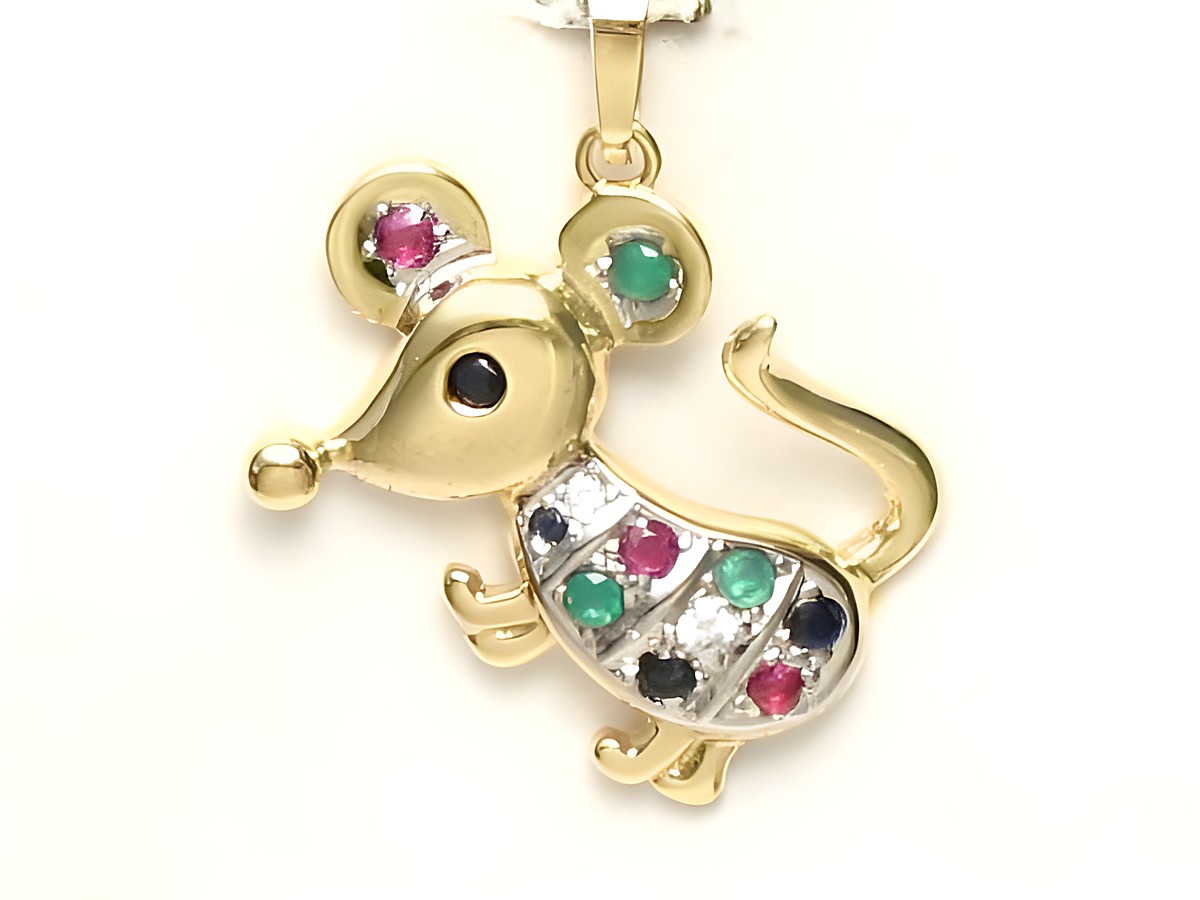 Maus Anhänger aus Gold 585 mit Saphir, Rubin und Smaragd, Hersteller Juwelier Harnisch, verziert mit Zirkonia, niedliches Design in bunte Farben.