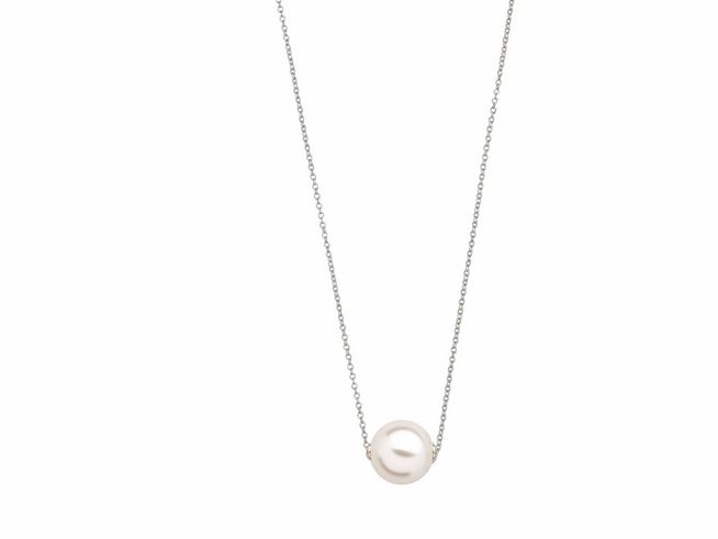 Eine elegante Xenox Sterling Silber Kette XS5322 mit einer Länge von 40-45 cm, die eine wunderschöne Perle als zentralen Anhänger hat, ideal für stilvolle Anlässe.