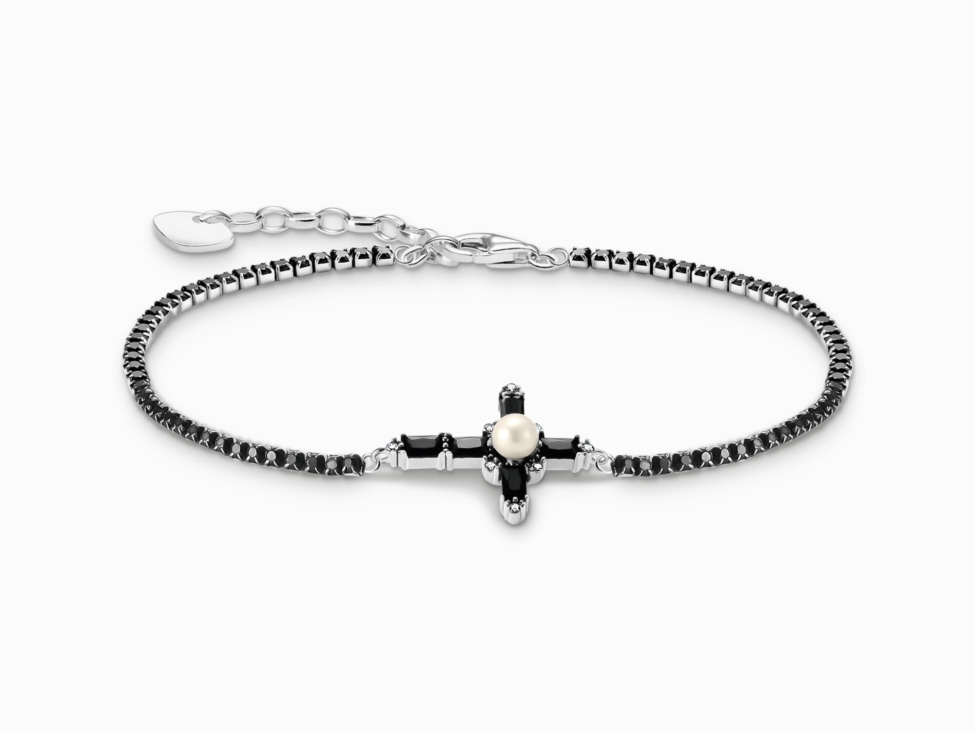 Schwarzes und silbernes Kreuzarmband von Thomas Sabo mit Süßwasserzuchtperle und Zirkonia, verstellbar von 16 bis 19 cm, elegantes Design für modische Akzente.