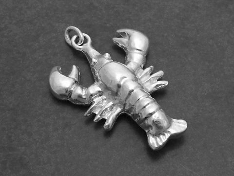 Massiver Silber Anhänger in Form eines Hummers, ideal als Geschenkidee, hergestellt von Juwelier Harnisch, Tiere.