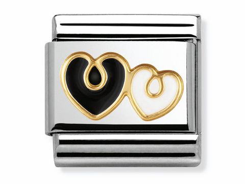 Doppeltes Herz aus Emaille in Schwarz und Weiß mit goldfarbenem Rand auf silbernem Grund, aus der Elegance Collection von Nomination, Artikelnummer 030279 07 Elegance.
