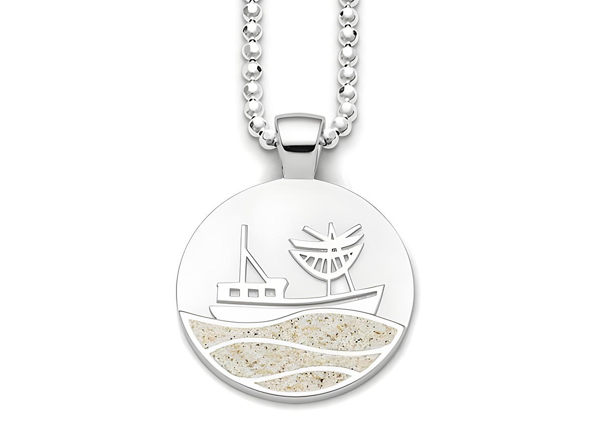Sterling Silber Anhänger von DUR mit einem Wellenmuster und einem Kutter, gefüllt mit feinem Strandsand, an einer eleganten Kette, ideales Schmuckstück für Strandliebhaber.
