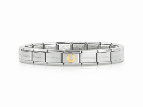 Ein elegantes Hufeisen-Armband aus Edelstahl mit goldenen Akzenten von Nomination, Teil des Classic Startersets, ideal für stilvolle Armpflege.
